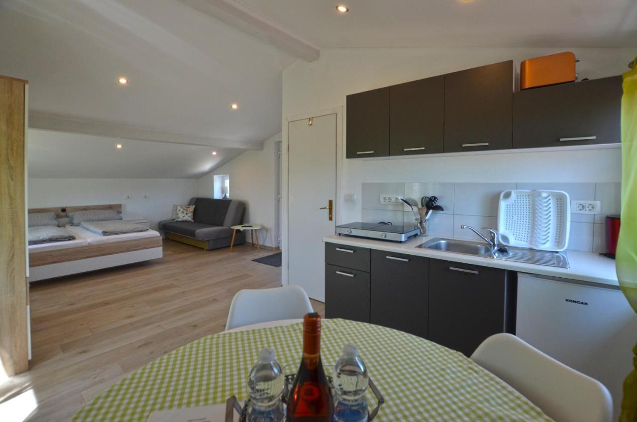 Bavica Apartments Rovinj Exterior photo